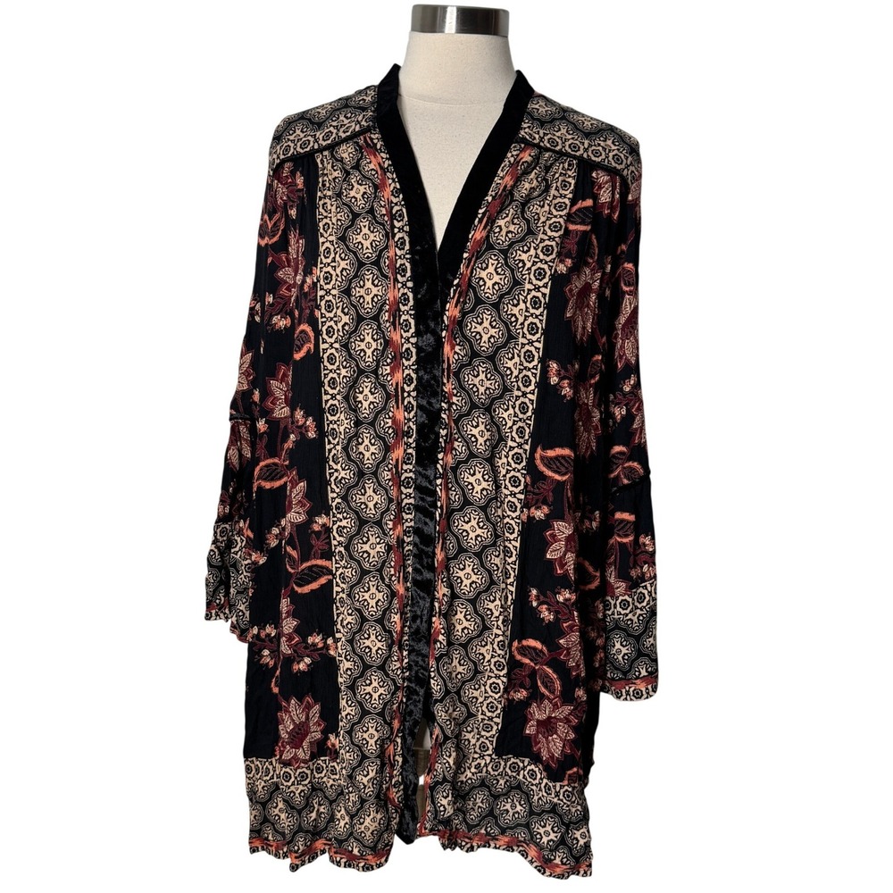 Angie Boho Black Floral Velvet Trim Open Front Kimono Cardigan Size Medium NEW